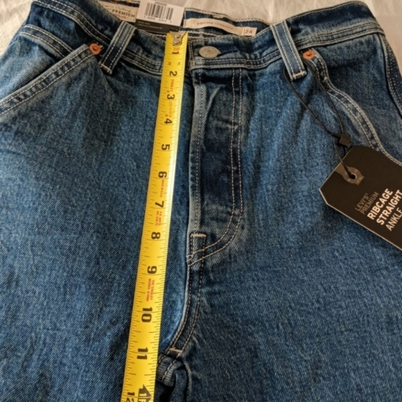 Levi's Ribcage Ankle Utility Straight Leg Jeans - Picture 3 of 13
